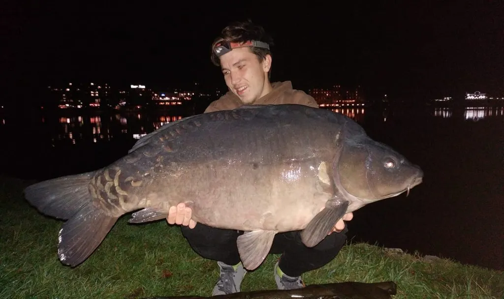 giant carp lake bled fishing
