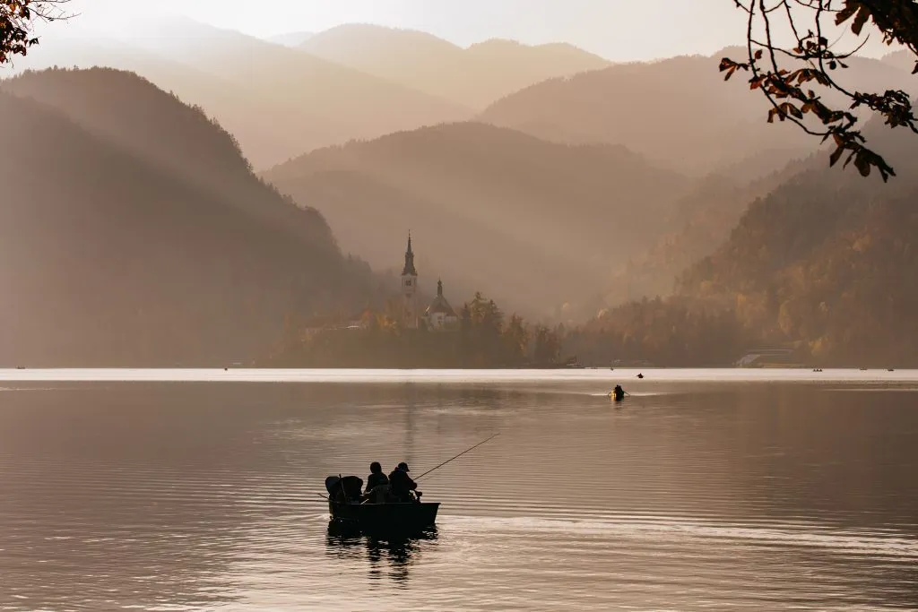 spin fishing lake bled